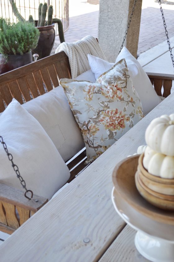 How To Make No-Sew Pillows